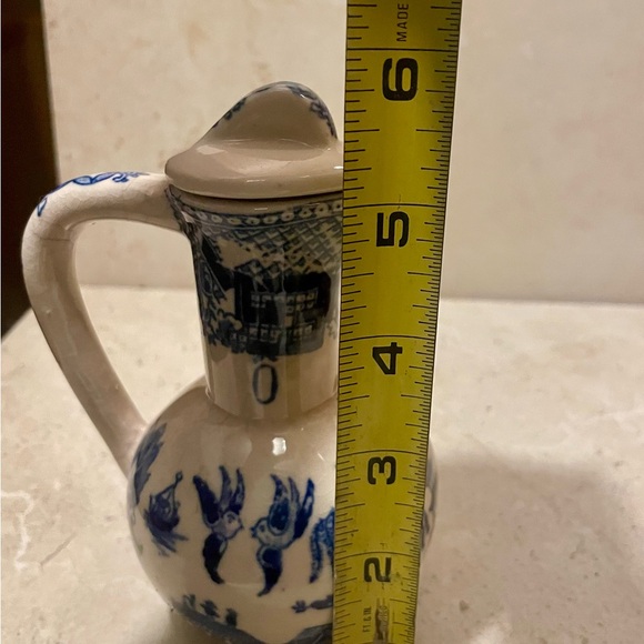 Vintage Blue Willow Cruet Oil or Vinegar Pitcher - Picture 6 of 7